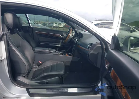 2016 Mercedes-Benz E 400 z USA, uszkodzony, nr VIN WDDKJ6FBXGF344661